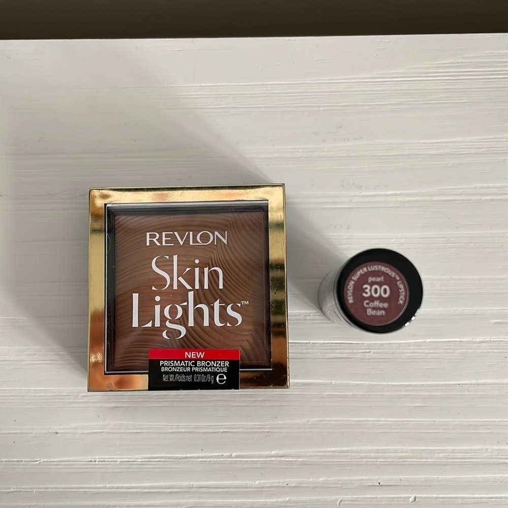 Revlon Highlighter‎ Bronzer 115 and Super Lustrous Lipstick 300
